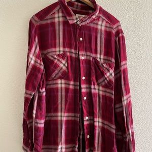 Soft and comfy Mossimo flannel “boyfriend cut”.